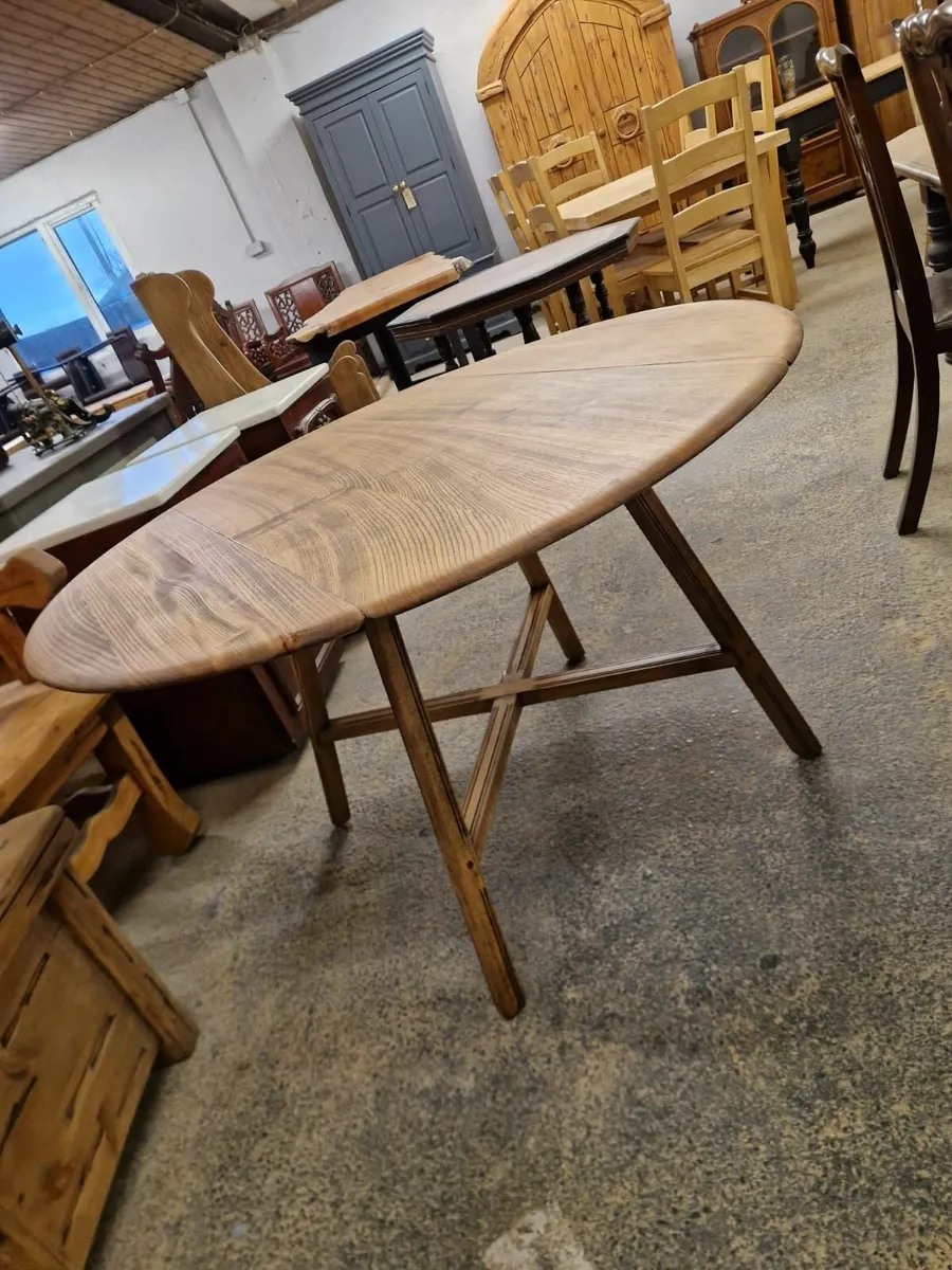 Vintage ercol drop leaf table - Image 1