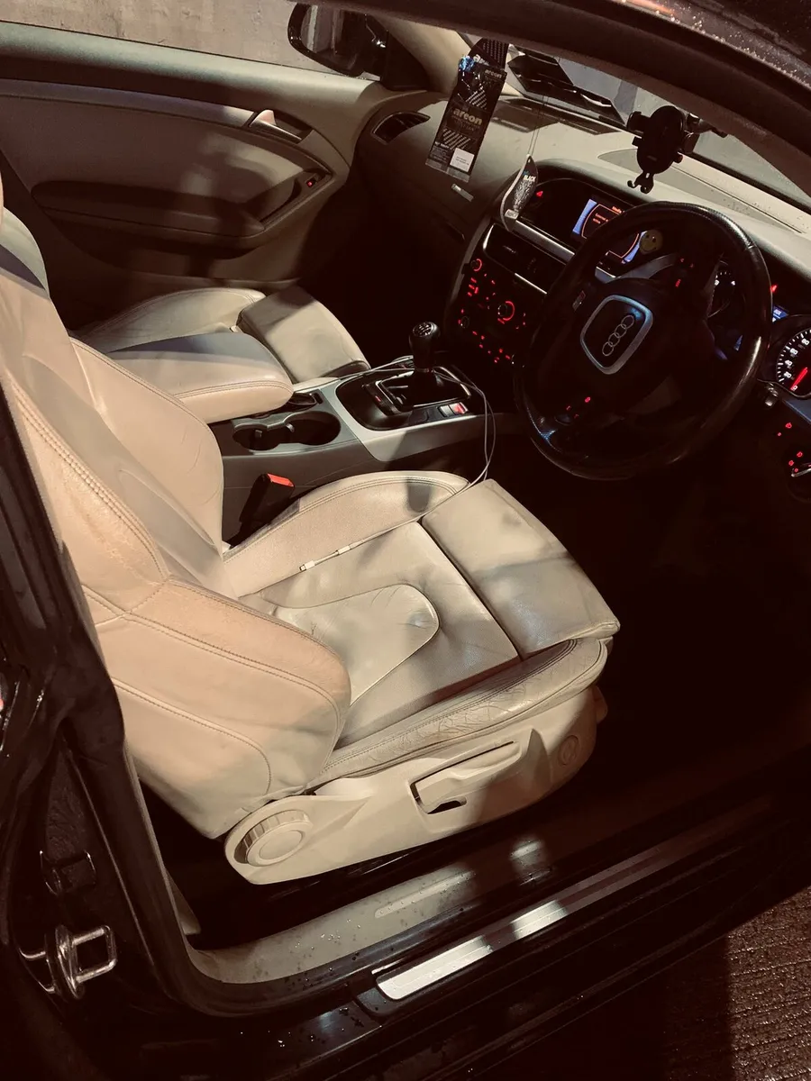 Black AUDI A5 Sport Coupe 2.0 TDI - Image 3