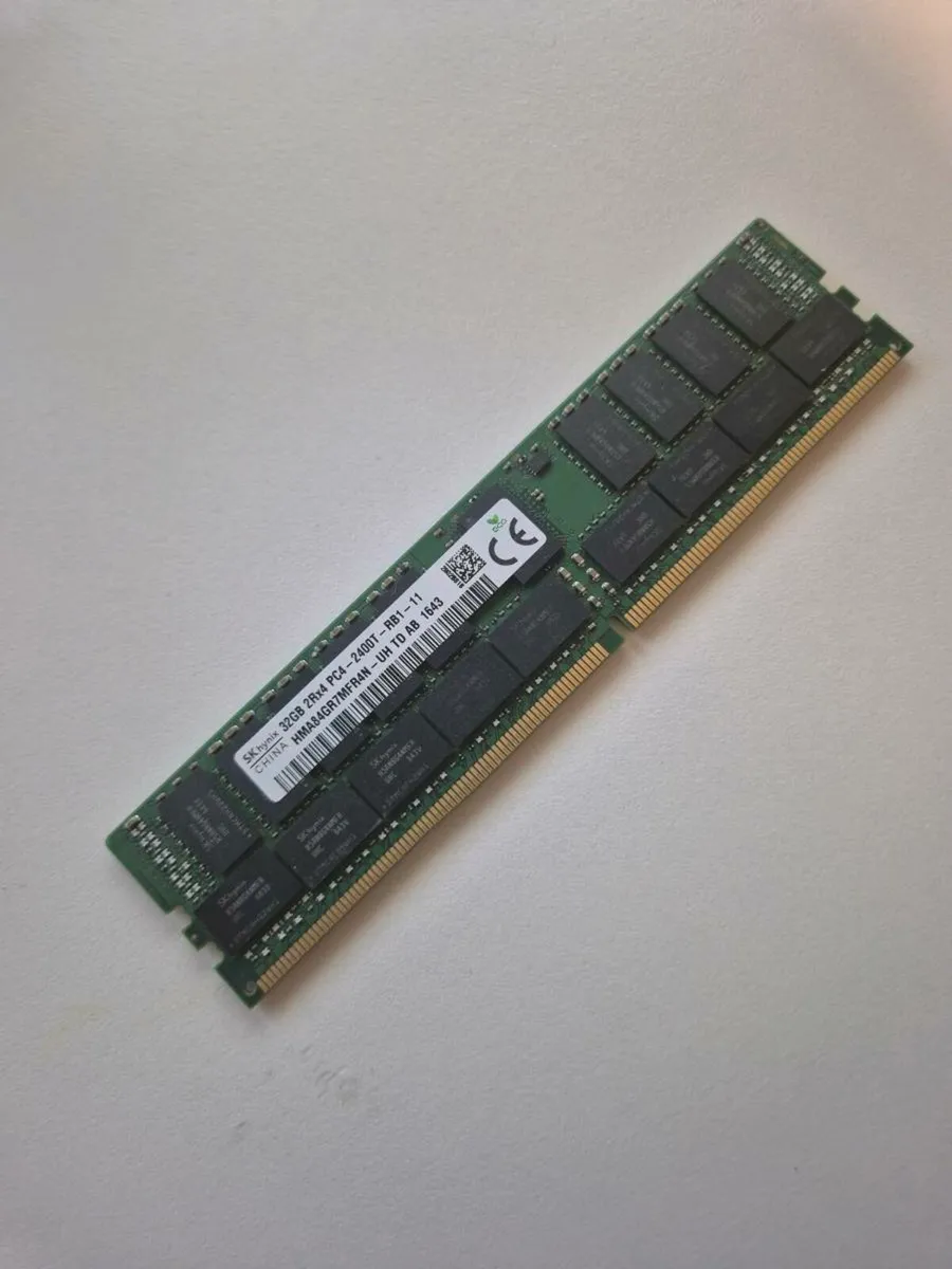 Hynix 32GB DDR4 Memory Module - Image 1
