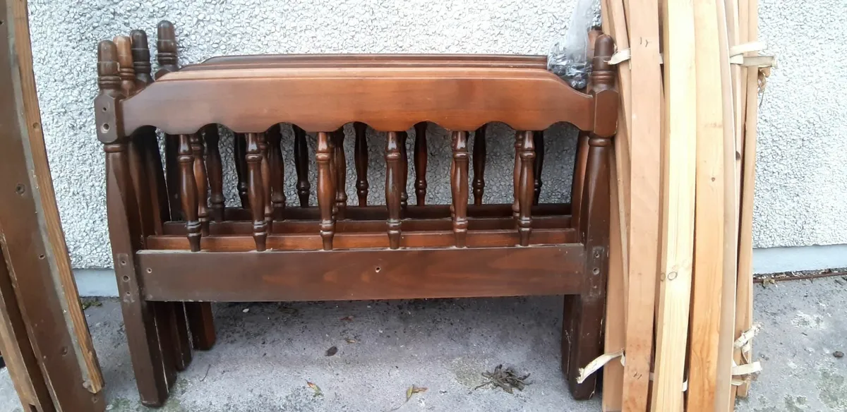 Pair of hardwood single beds with mattresses - Image 2