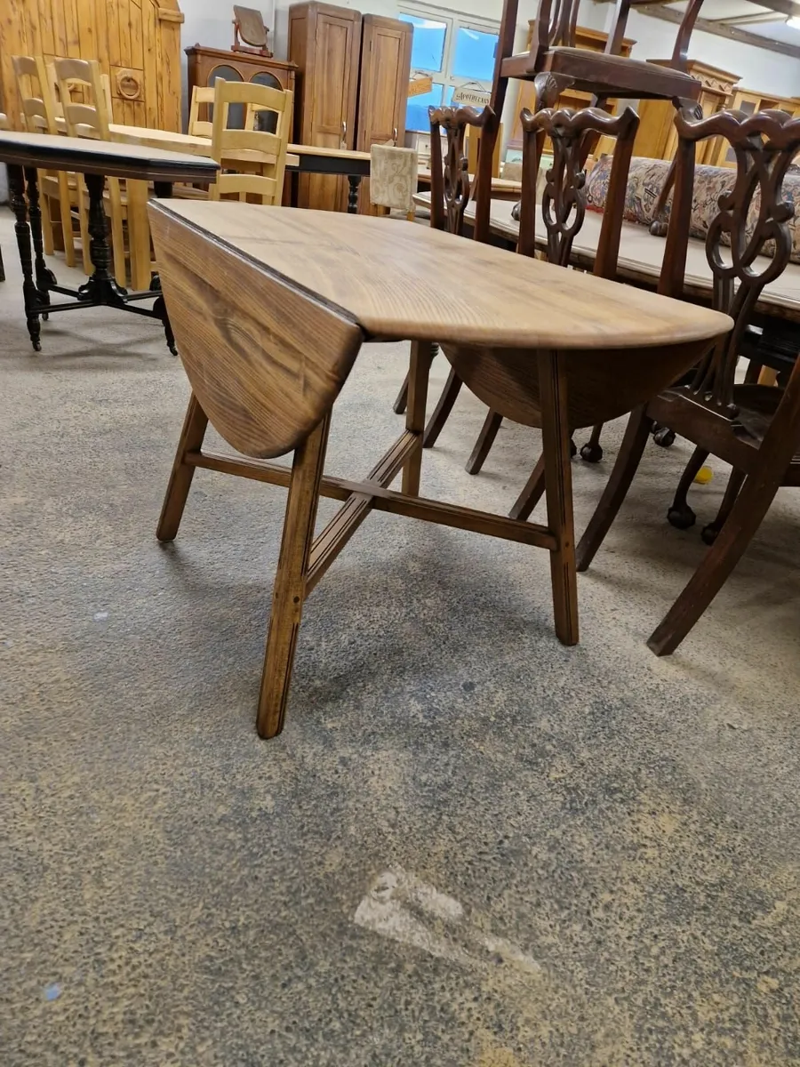 Vintage ercol drop leaf oak table - Image 4