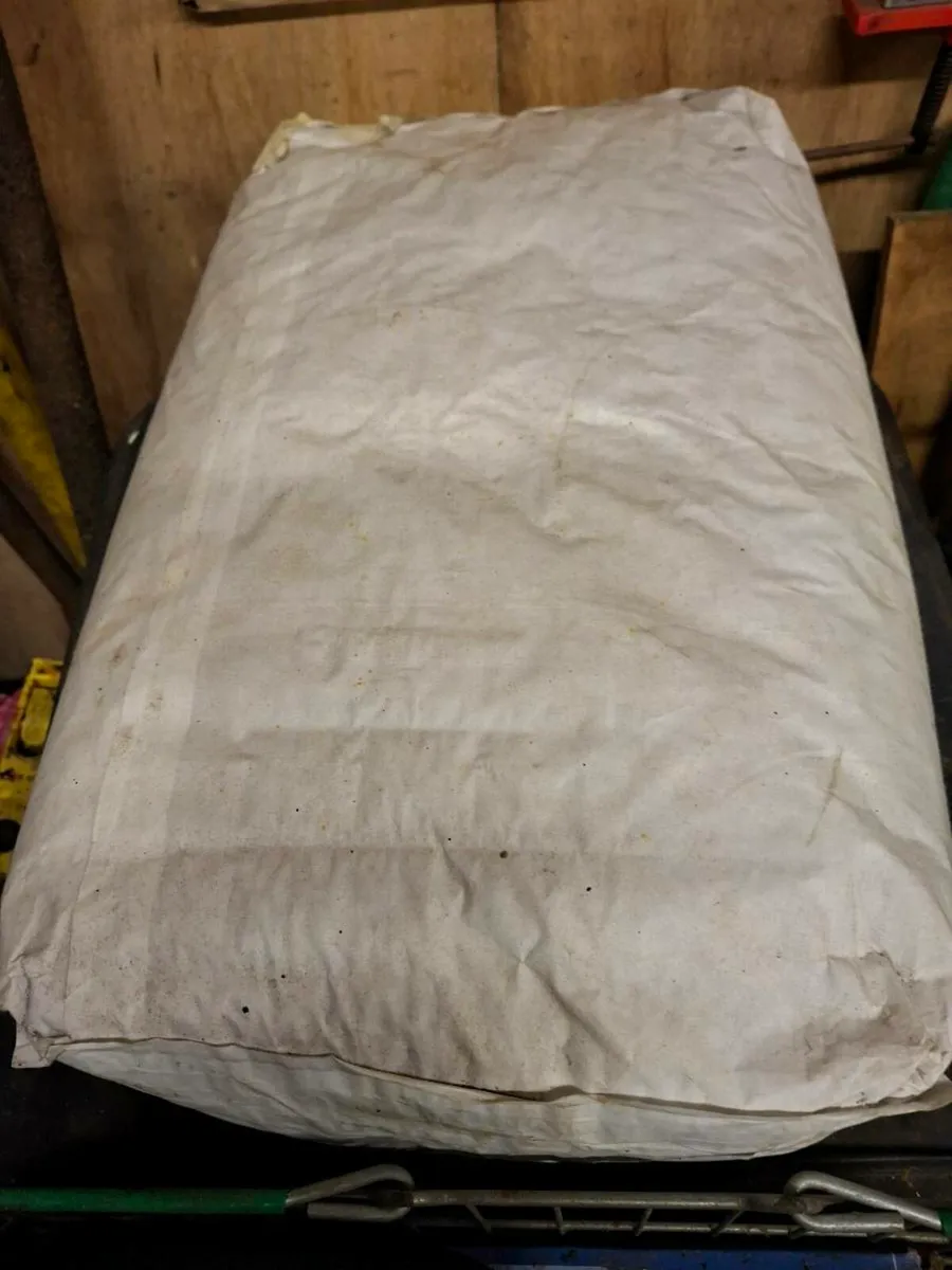 Sand blaster gun and bag of sand - Image 2