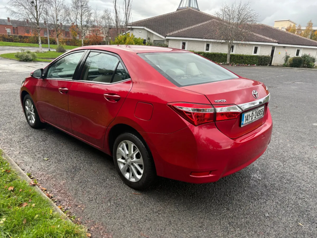 Toyota Corolla 1.4 D-4D LUNA 4DR - Image 3