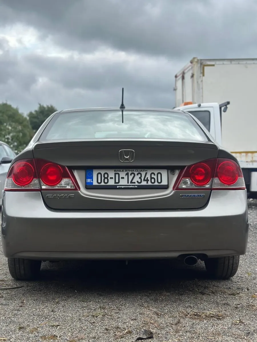 Honda Civic Hybrid 2008 - Image 2