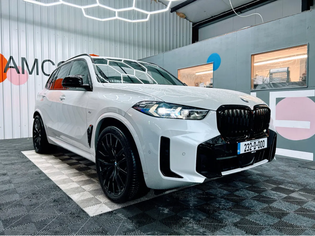 BMW X5 2023 BMW X5 M-SPORT 50e xDRIVE / 14k KMs / - Image 2