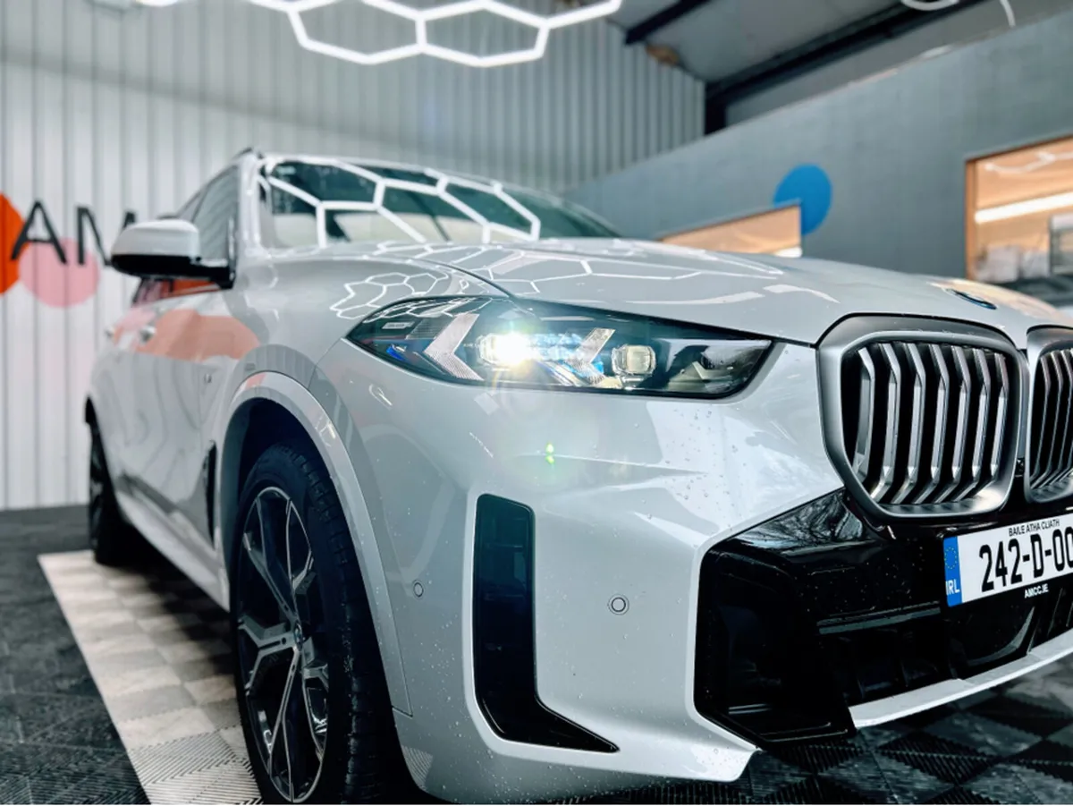 BMW X5 2024 BMW X5 M-SPORT 50e xDrive / 2K KMs / A - Image 3