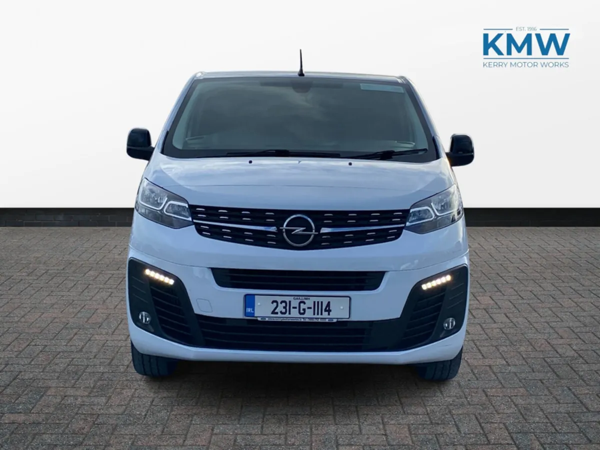 Opel Vivaro 1.5 Sportive SWB 120 BHP..Twin Doors/ - Image 3
