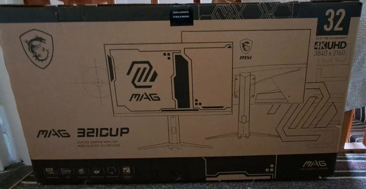 MSI MAG 321CUP – 32" 4K Curved Gaming Monitor - Image 3