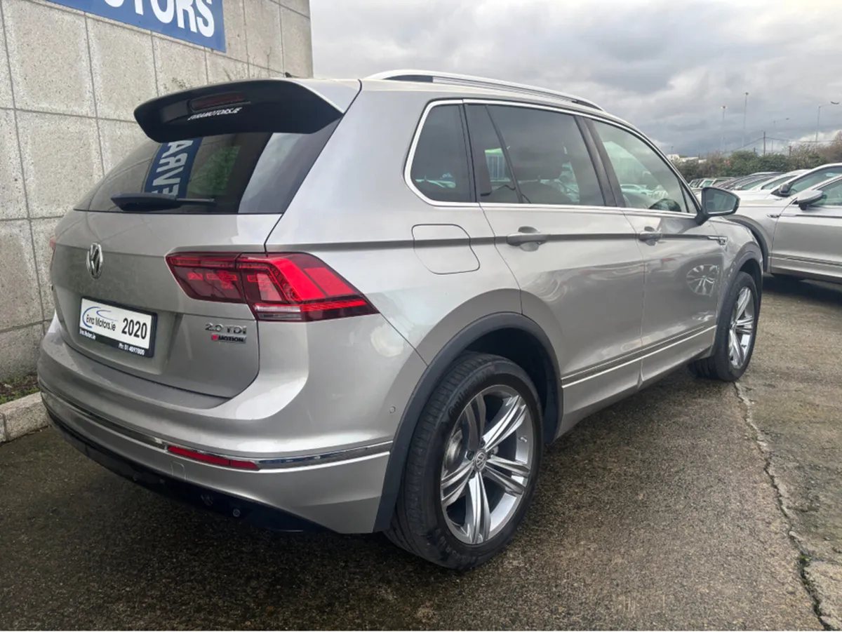 Volkswagen Tiguan R-LINE 4MOTION AUTOMATIC 2.0 DIE - Image 4