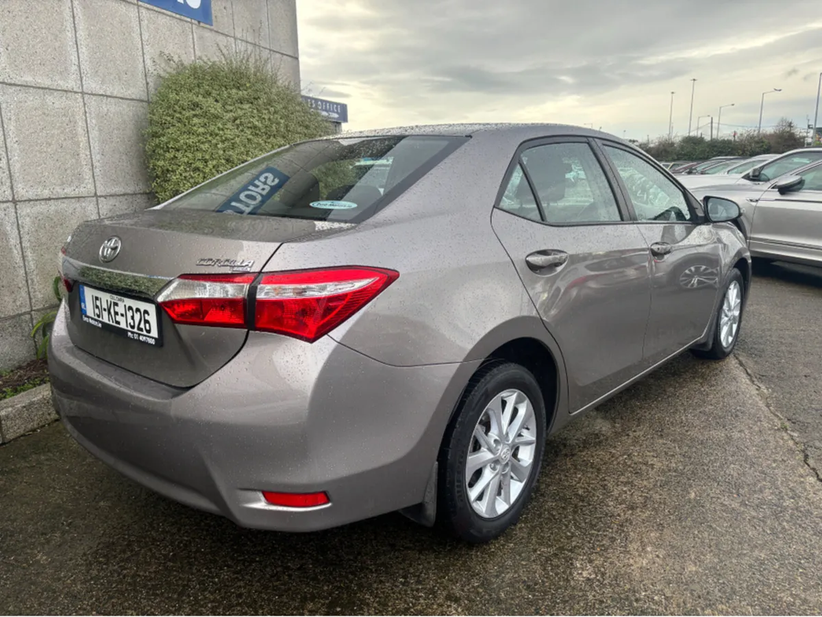 Toyota Corolla AURA 1.4 D-4D DIESEL - Image 4