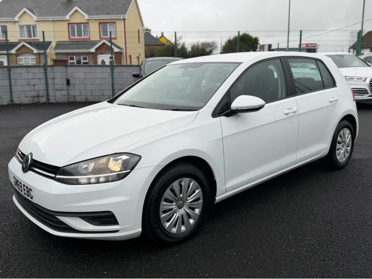 Volkswagen Golf S TDI - Image 2