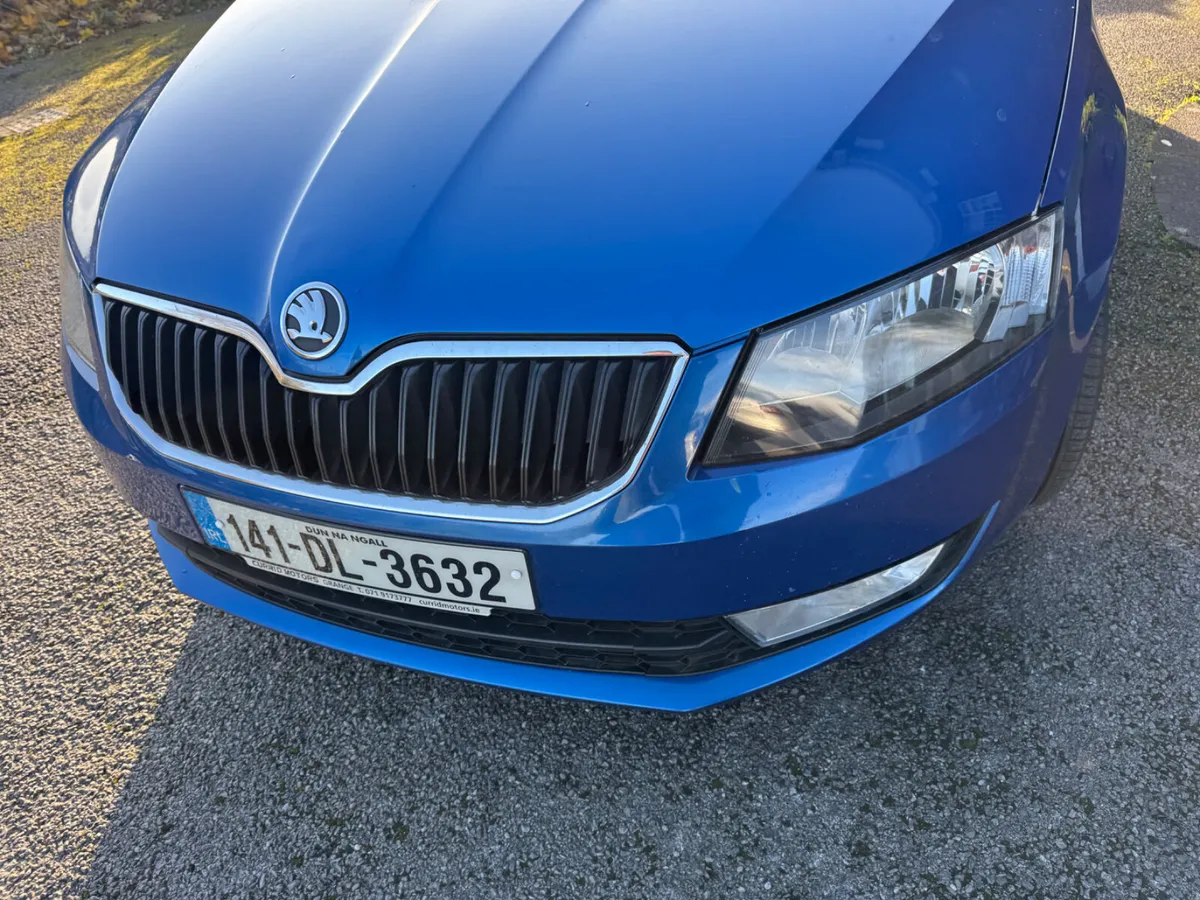 Skoda Octavia 2014 diesel - Image 3