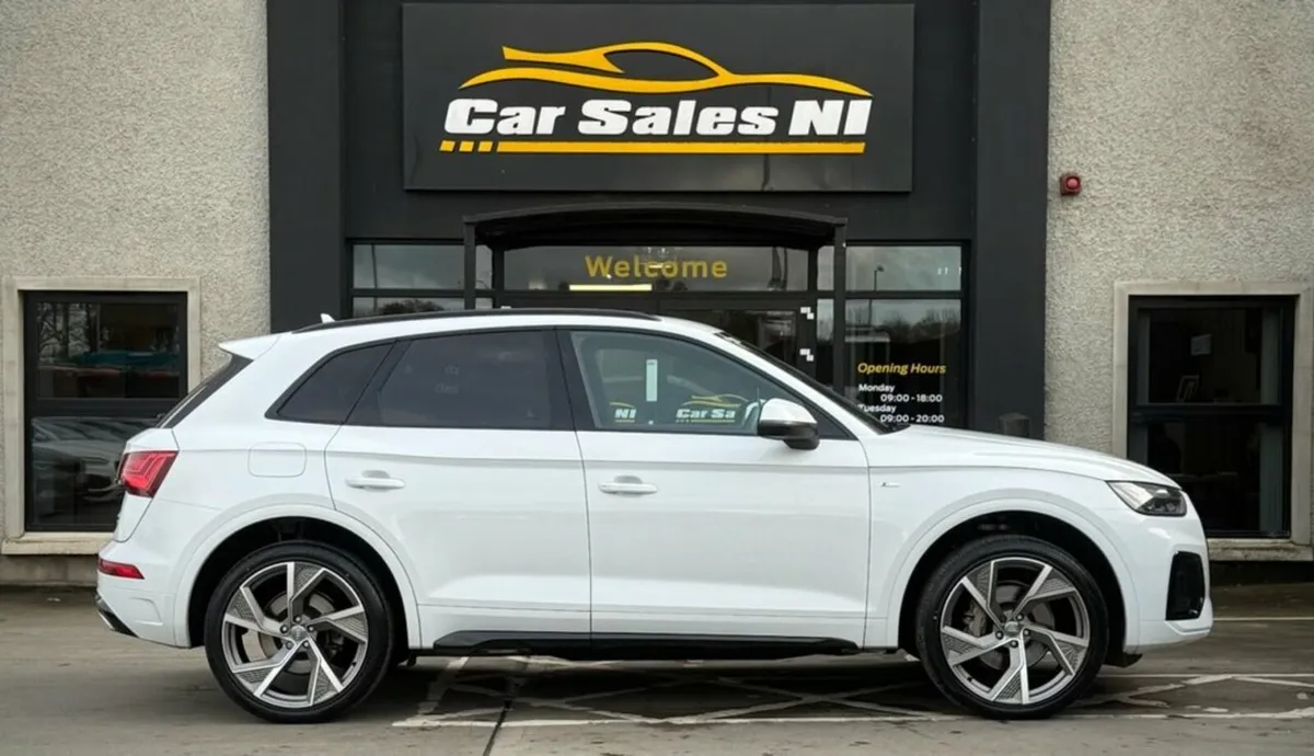 2.0 TDI 40 S line SUV 5dr Diesel S Tronic quattro - Image 3