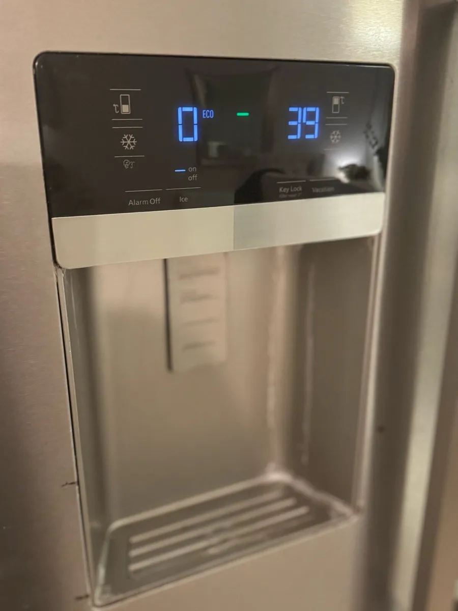 BEKO American Fridge & Freezer - Image 3