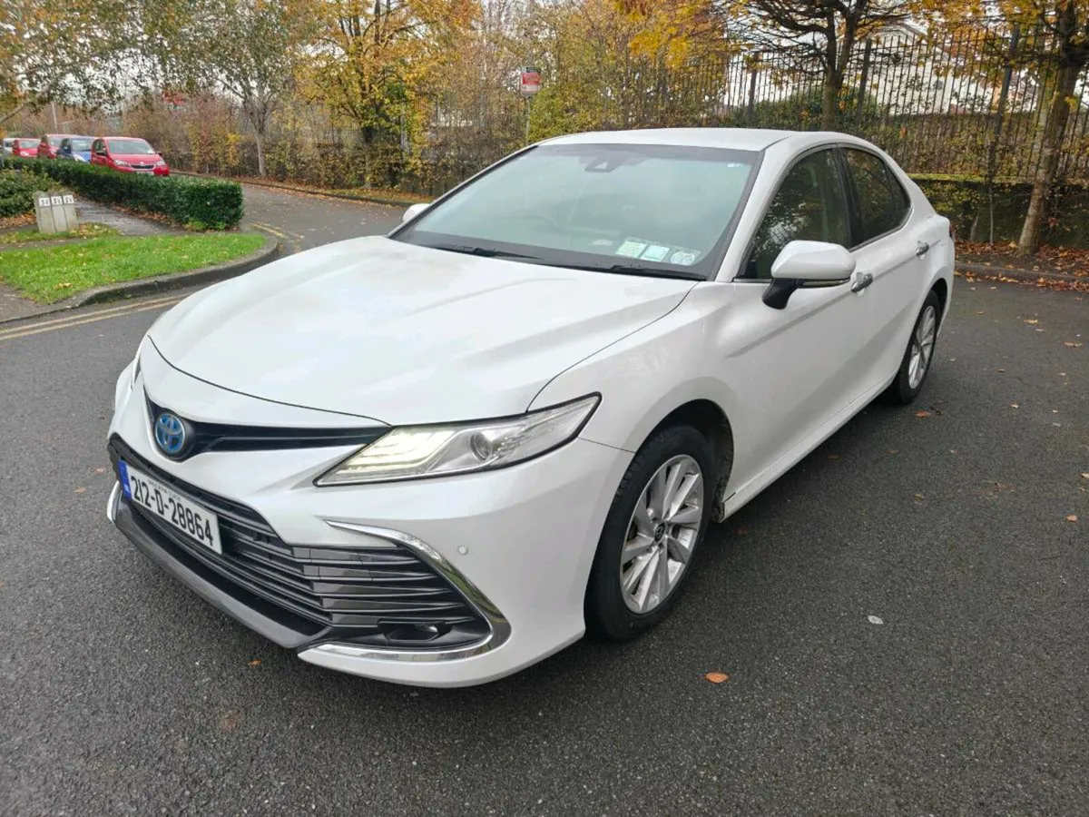 Toyota Camry 2021 - Image 1