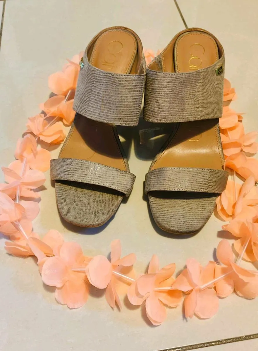 🌸 Calvin Klein Heeled Sandals – Size EU 40 / UK - Image 3