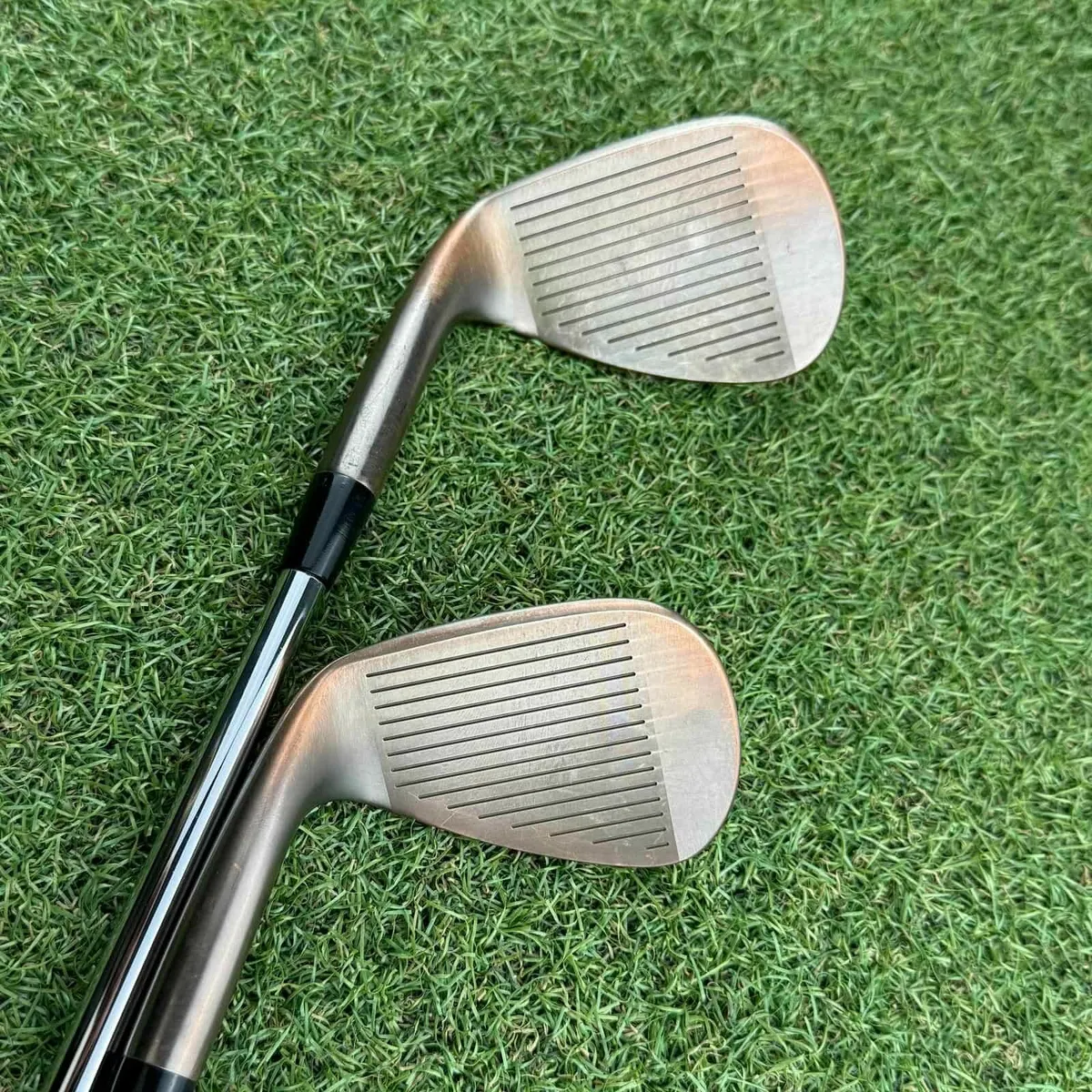 Mizuno T22 Wedges Aw 50°.07 & Sw 54°.08 / Stiff - Image 3