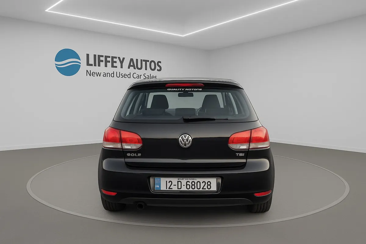 Volkswagen Golf 2012 Automatic low millage - Image 3