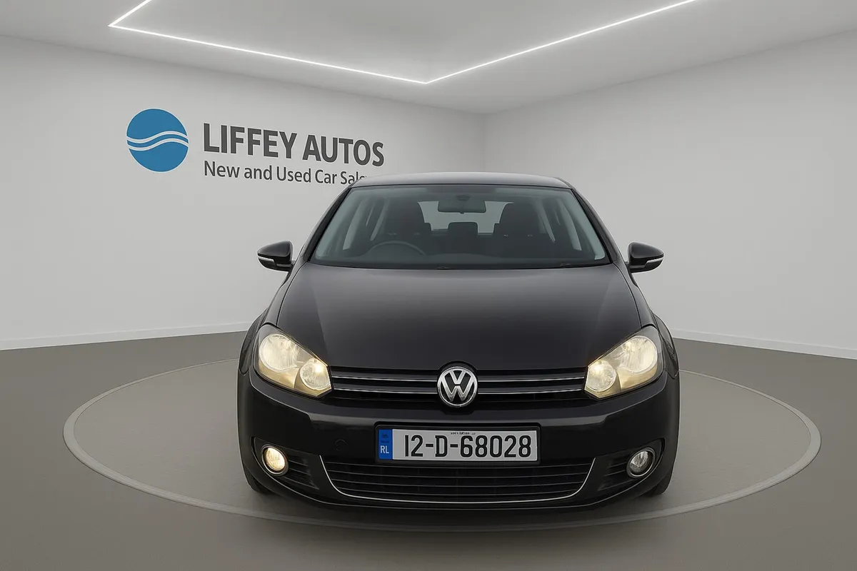 Volkswagen Golf 2012 Automatic low millage - Image 1