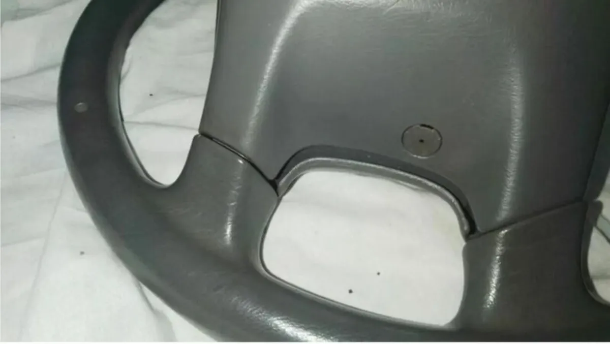 Toyota Corolla E11 97-02 Light Grey Steering Wheel - Image 3