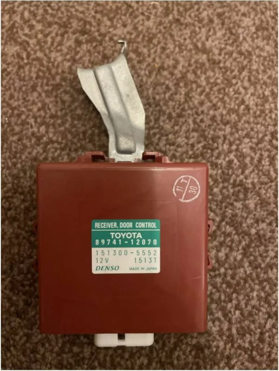 Toyota Corolla E11 97-02 Denso Remote Module & Fob - Image 3