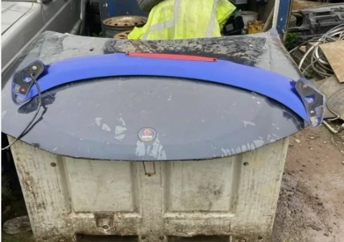 Toyota Corolla E11 97-02 G6  Liftback Spoiler - Image 3