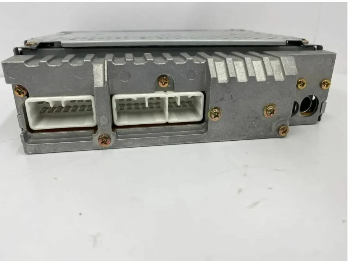 Toyota Panasonic Single Din Original Radio - Image 2