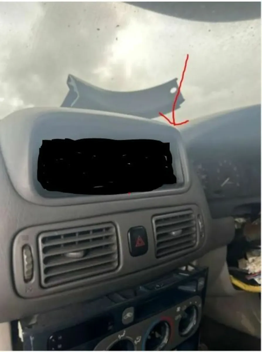 Toyota Corolla E11 97-00 Single DIN Radio Surround