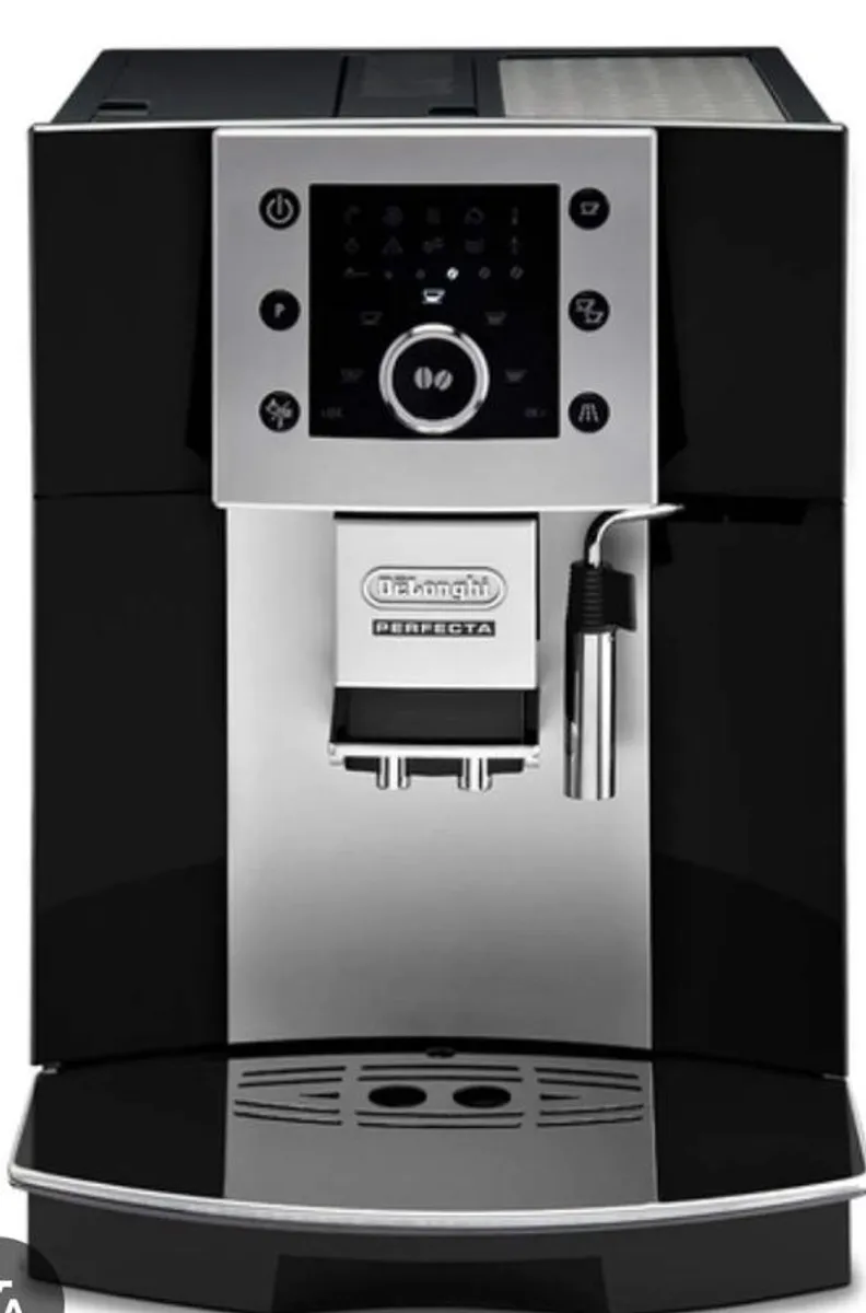 Delonghi Coffee Machine - Image 3