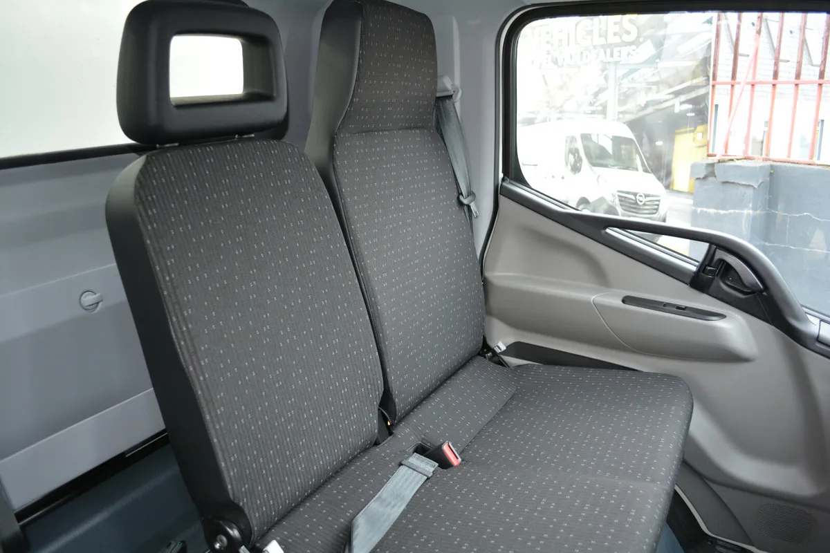 Fuso 7.5T Curtain # HIRE 2-4yrs with Service - Image 4