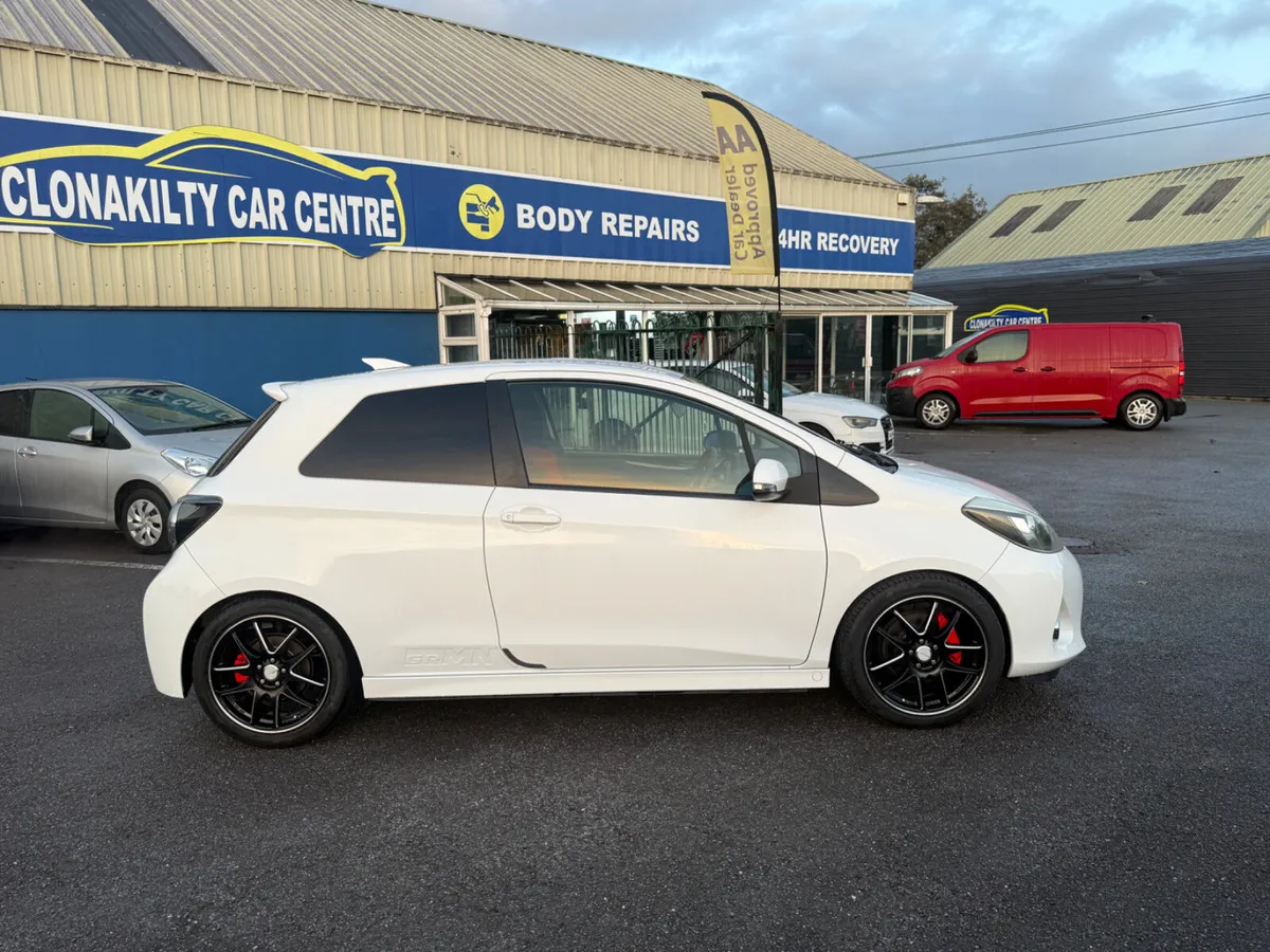 Only!!! 200 ever made Toyota Vitz 2013 - Image 4