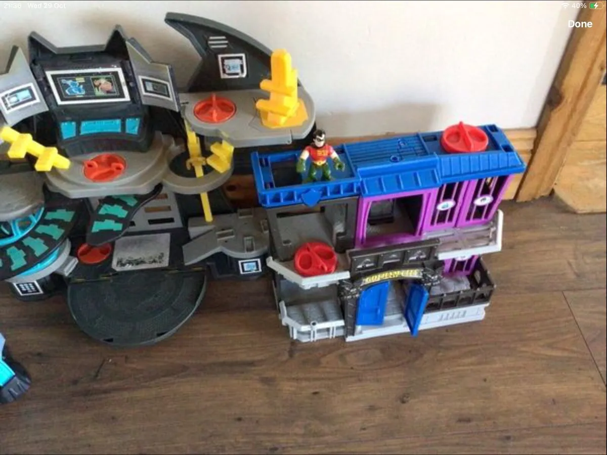 Imaginext Batman sets w /figures - Image 4