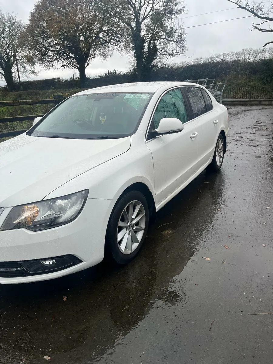 Skoda superb - Image 2