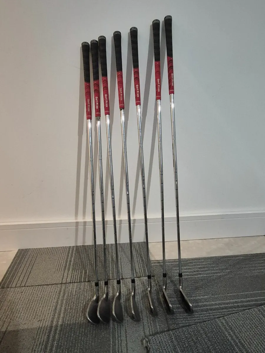 Cobra biocell Golf irons Pw-4iron - Image 1