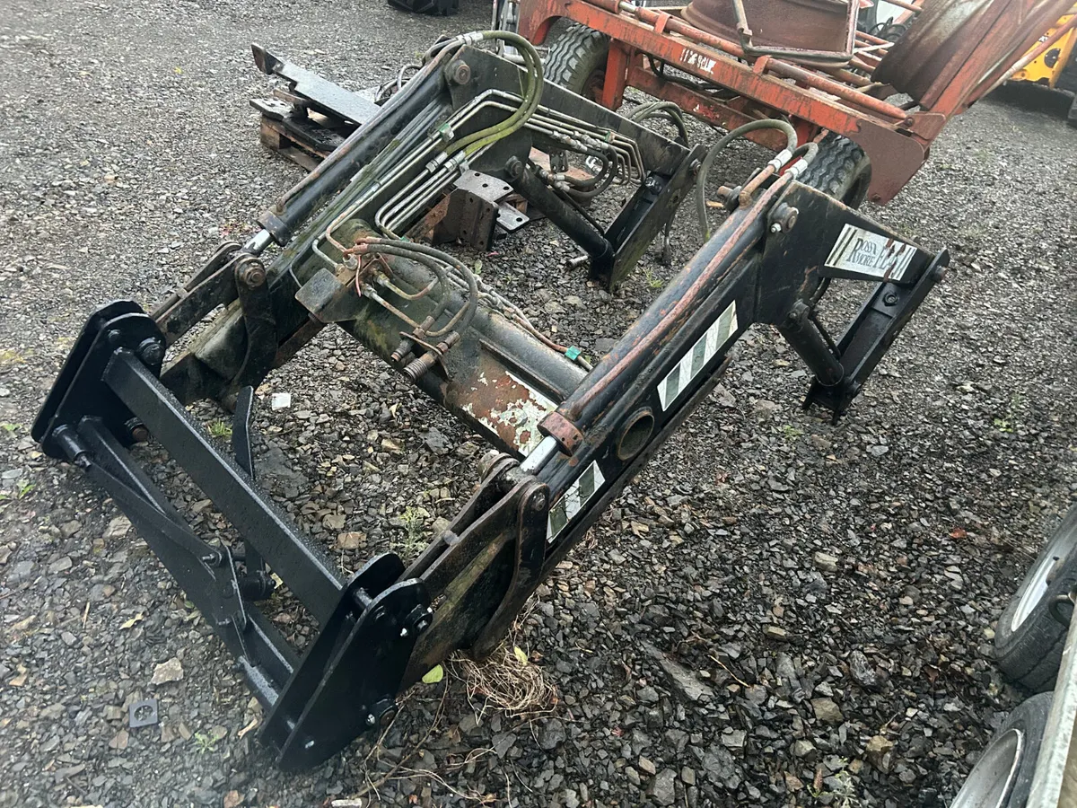 RossMore Loader to suit Zetor - Image 4