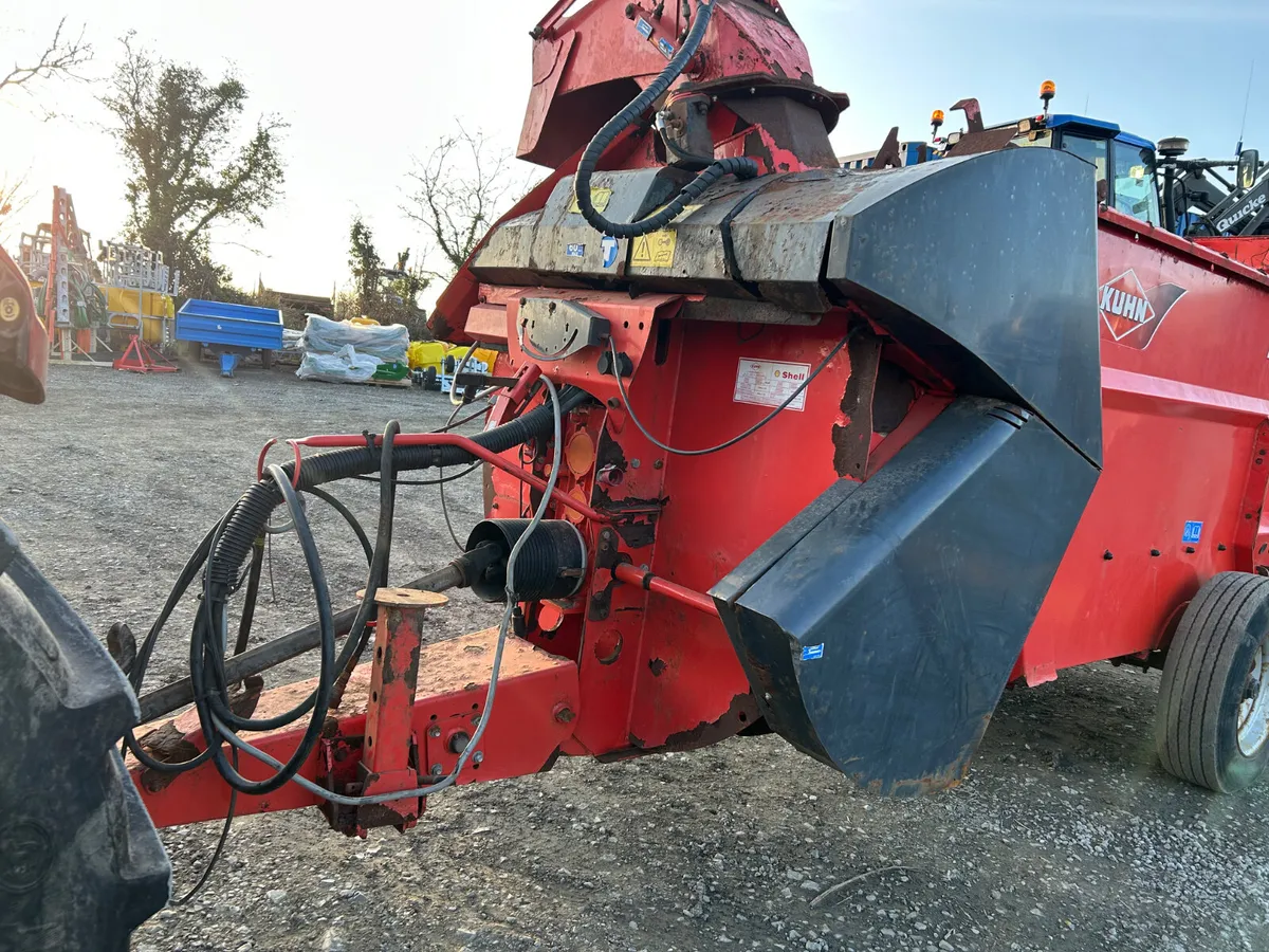 2012 Kuhn Primor 5570m chopper - Image 4