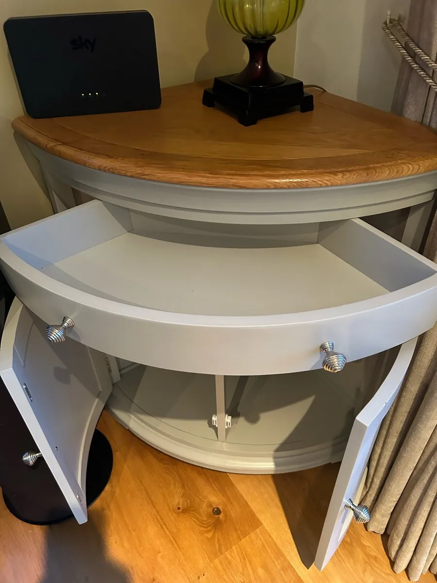 2 Brighton Corner units - Image 3