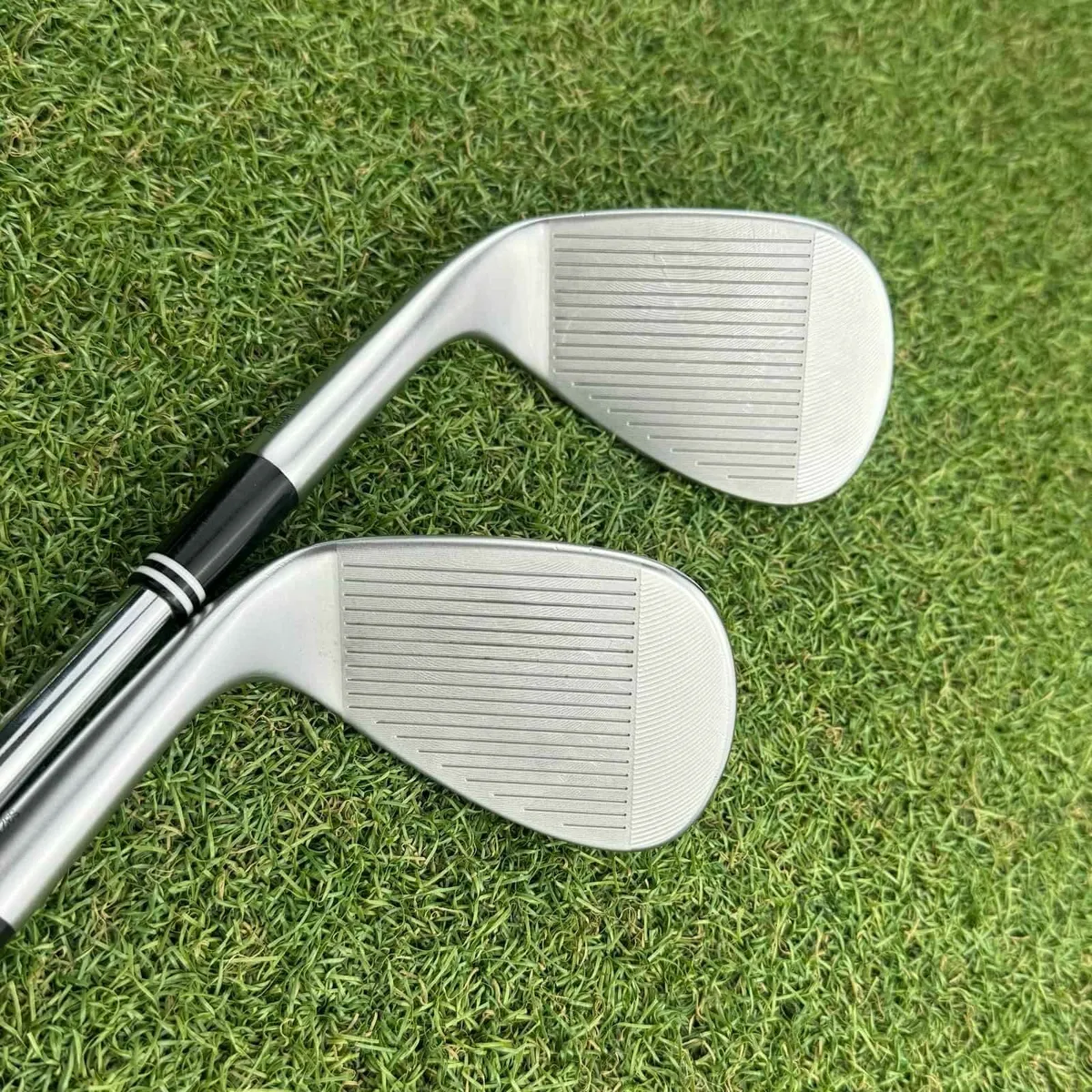 Cleveland CBX Zipcore Wedges Sw 56°.12 & Lw 60°.10 - Image 3