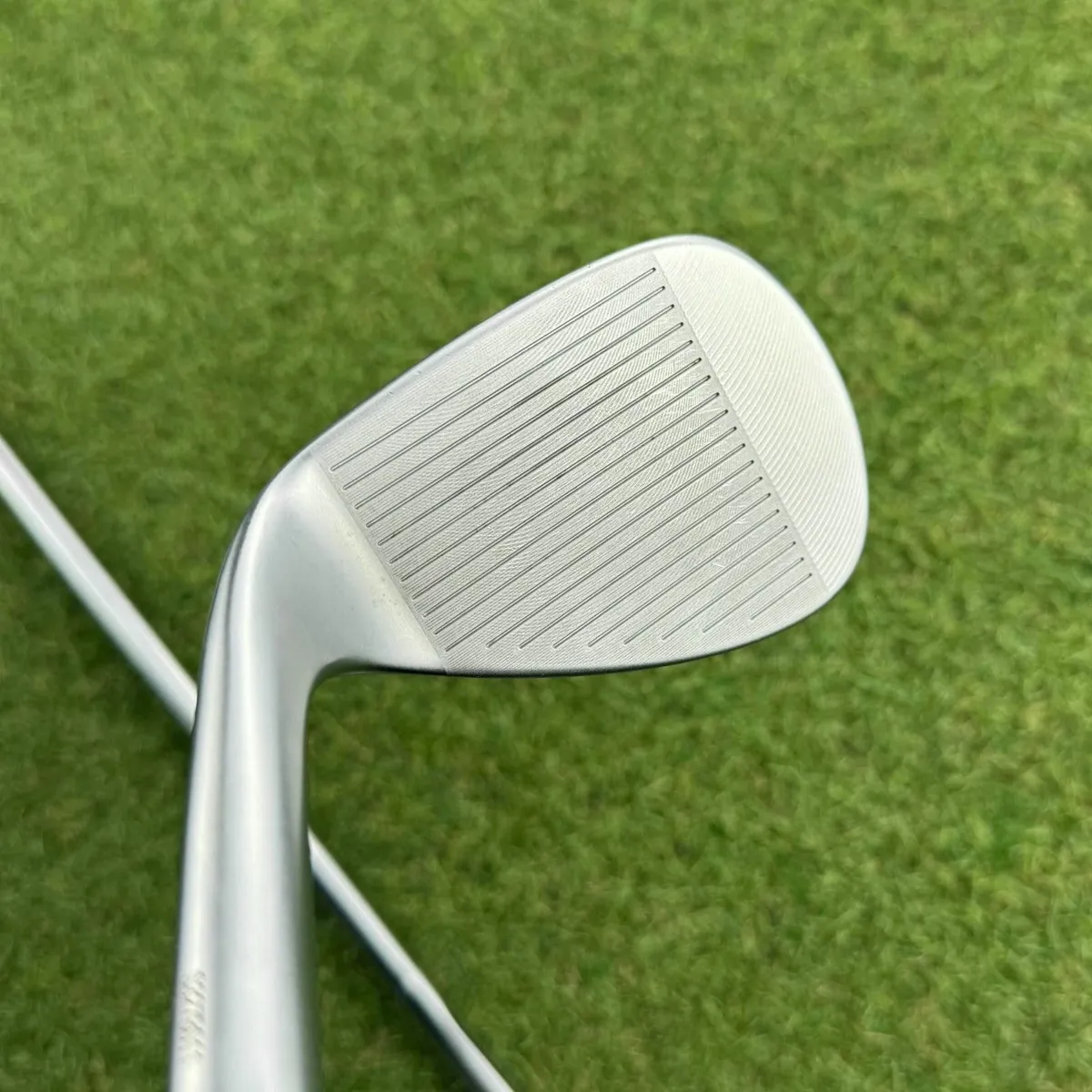 Cleveland CBX Zipcore Wedges Sw 56°.12 & Lw 60°.10 - Image 4