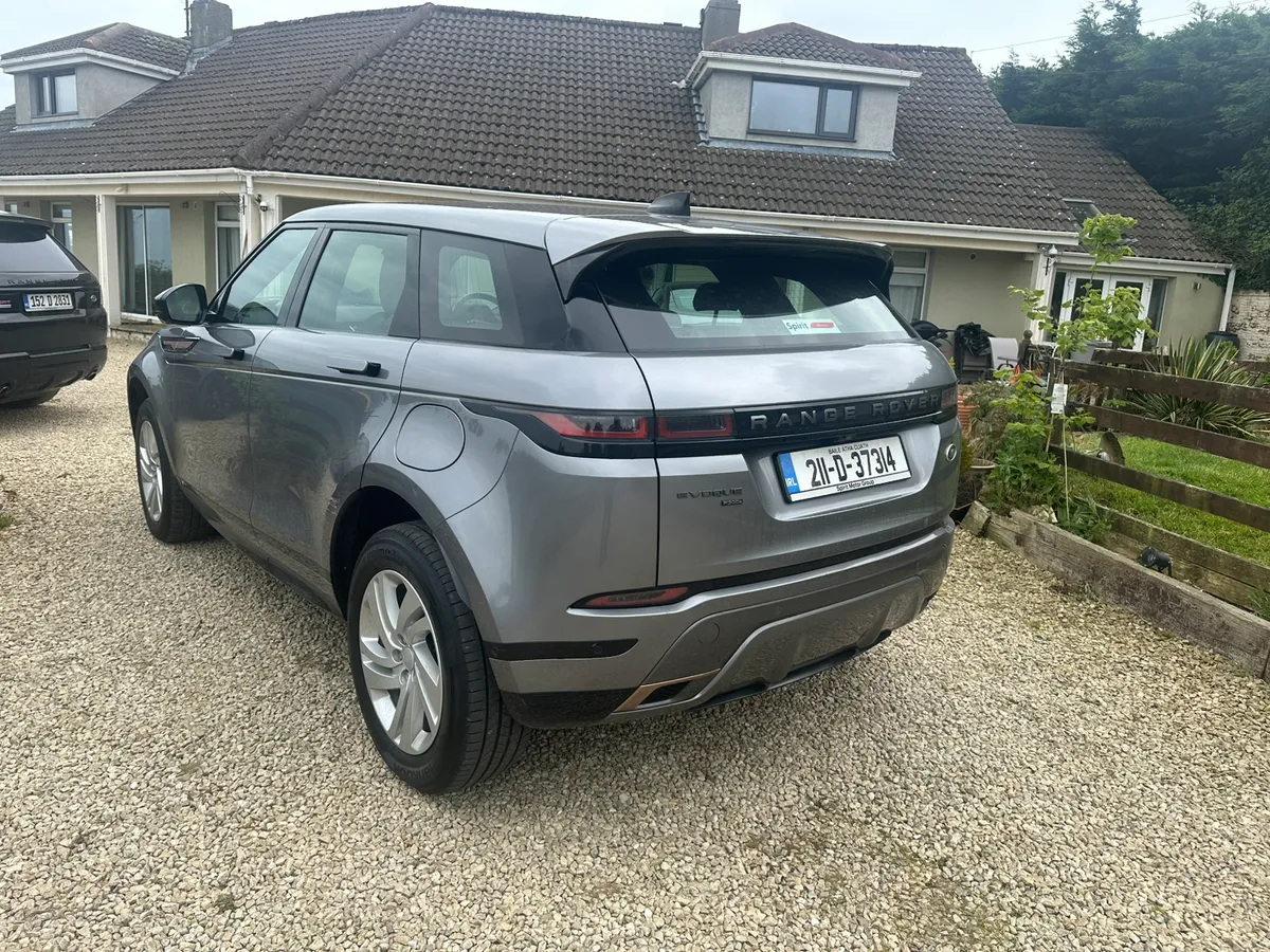 Land Rover Range Rover Evogue Hybrid R Dynamic - Image 4