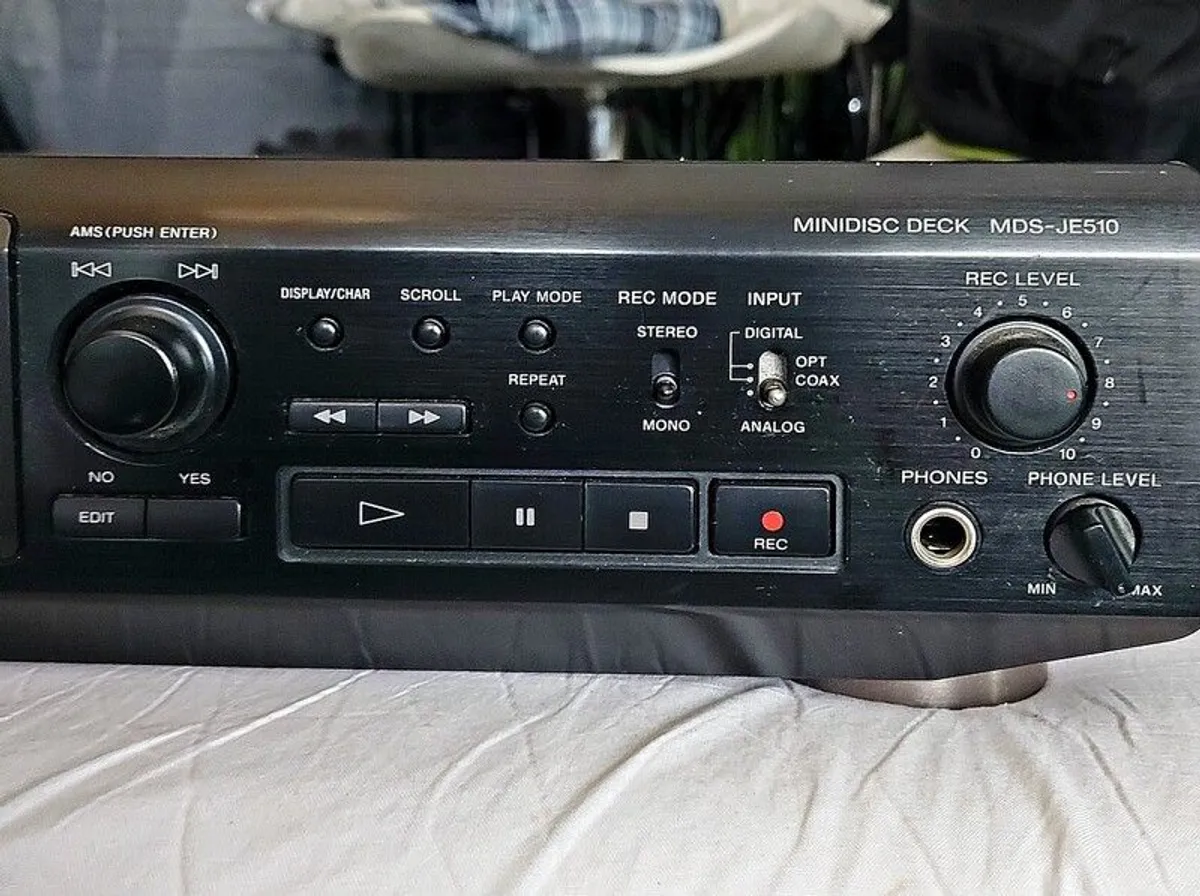 Sony MDS JE 510  Minidisc Player - Image 4