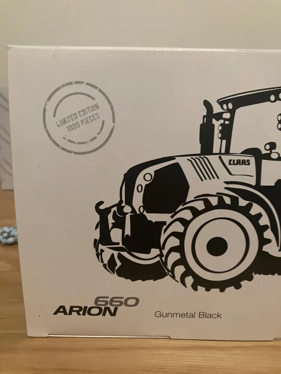 Wiking Claas Arion 660 Gunmetal Black Editio 1/32 - Image 2