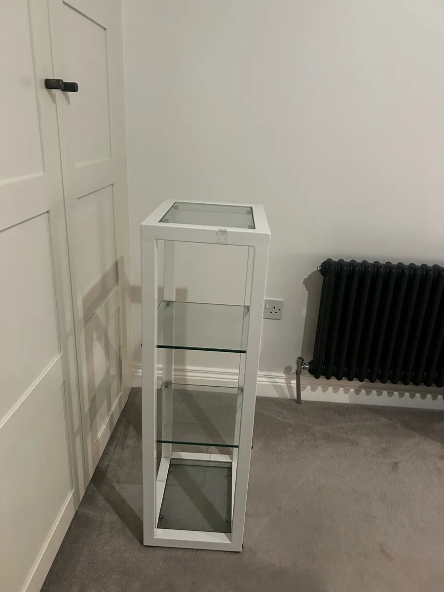 Free shelving unit - Image 2