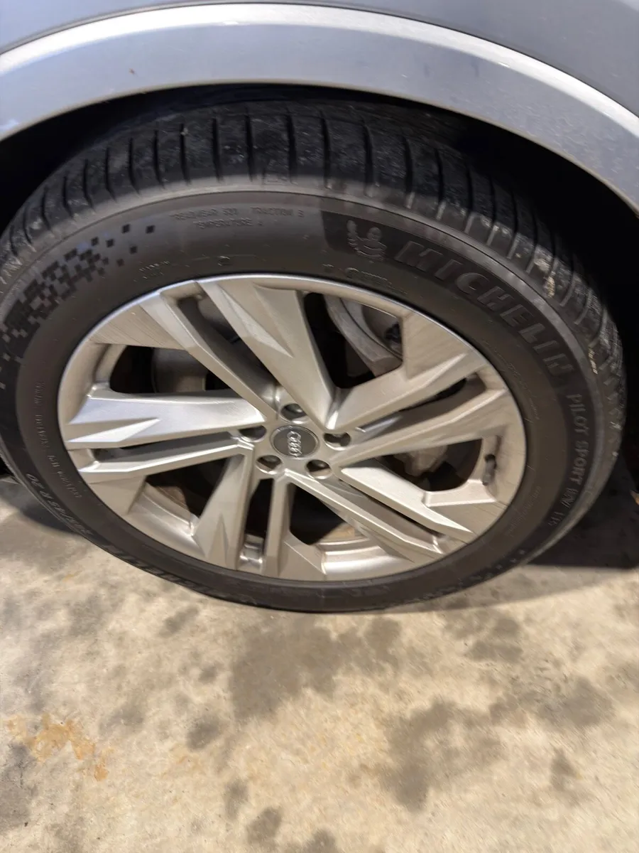 Audi q7 alloys 20 inch - Image 3