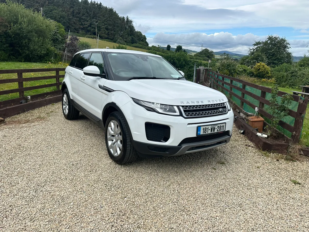 Land Rover Evogue 2018 like new - Image 1