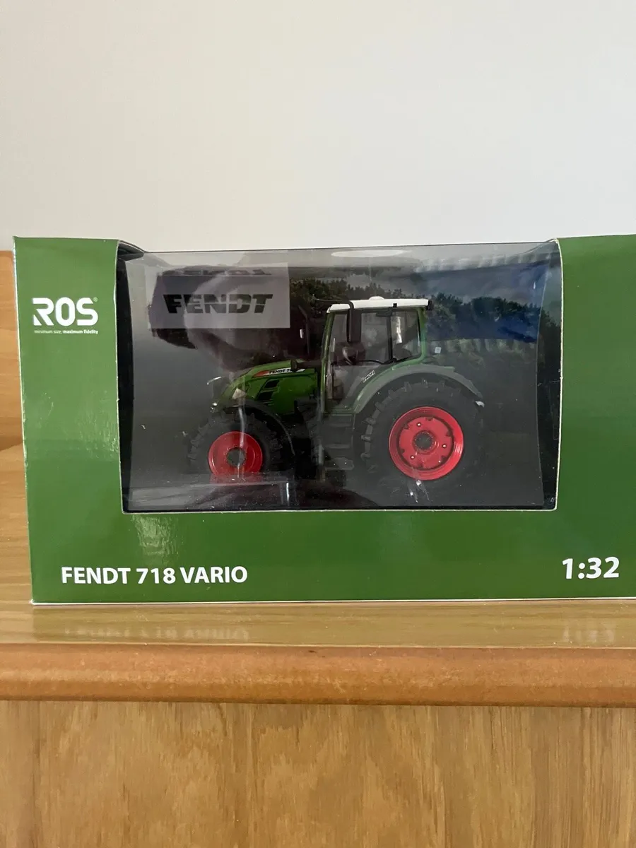 Fendt 718 Vairo britians 1/32 ros - Image 1