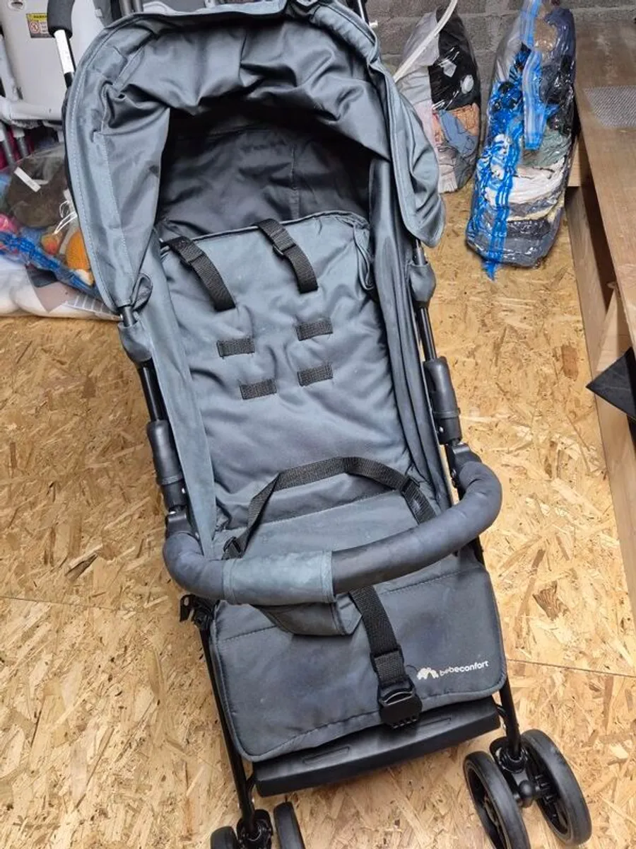 lightweight bebe confort travel stroller. - Image 2