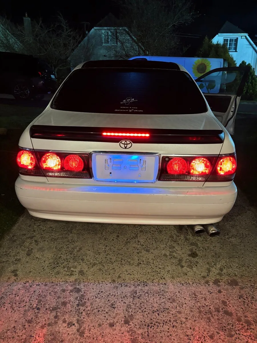 Toyota Crown - Image 4