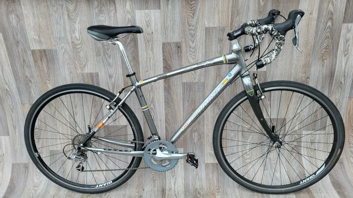 Giant CROSS, SUPER LIGHTWEIGHT - Image 3