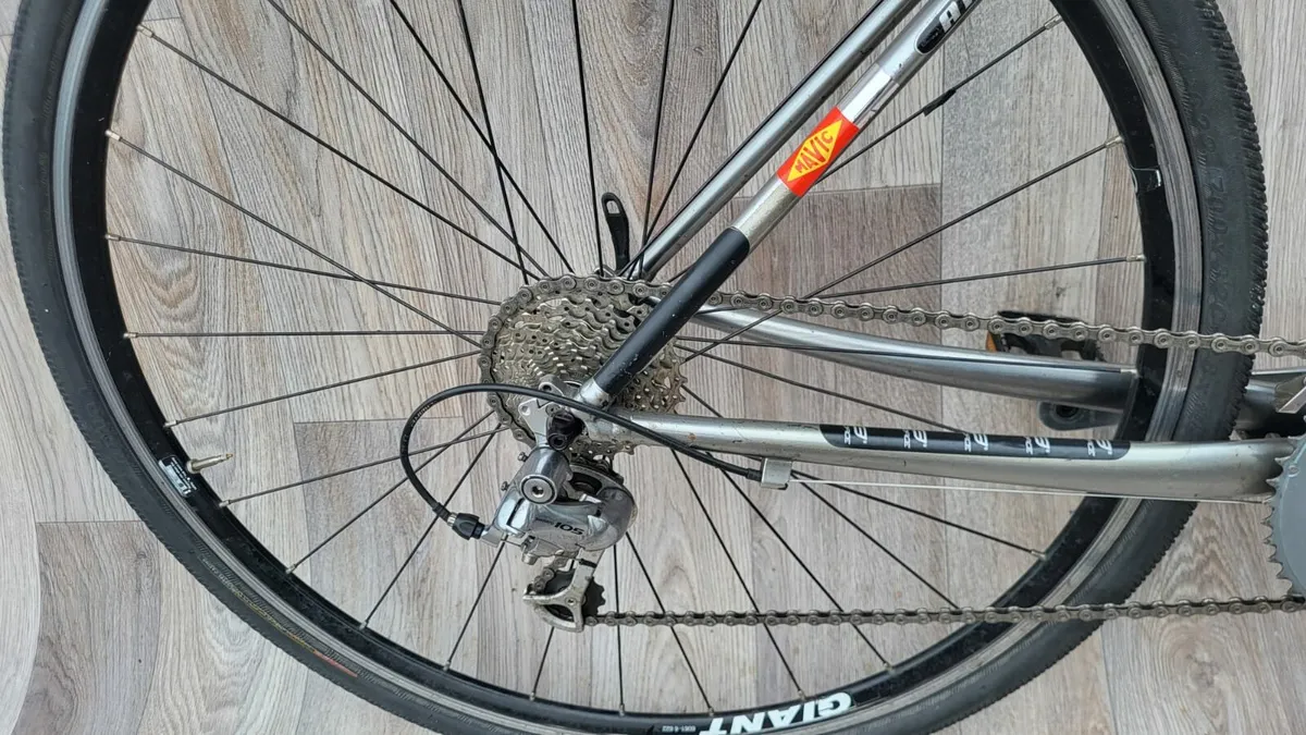 Giant CROSS, SUPER LIGHTWEIGHT - Image 4